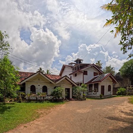 Surfbayvilla Dickwella Exterior photo